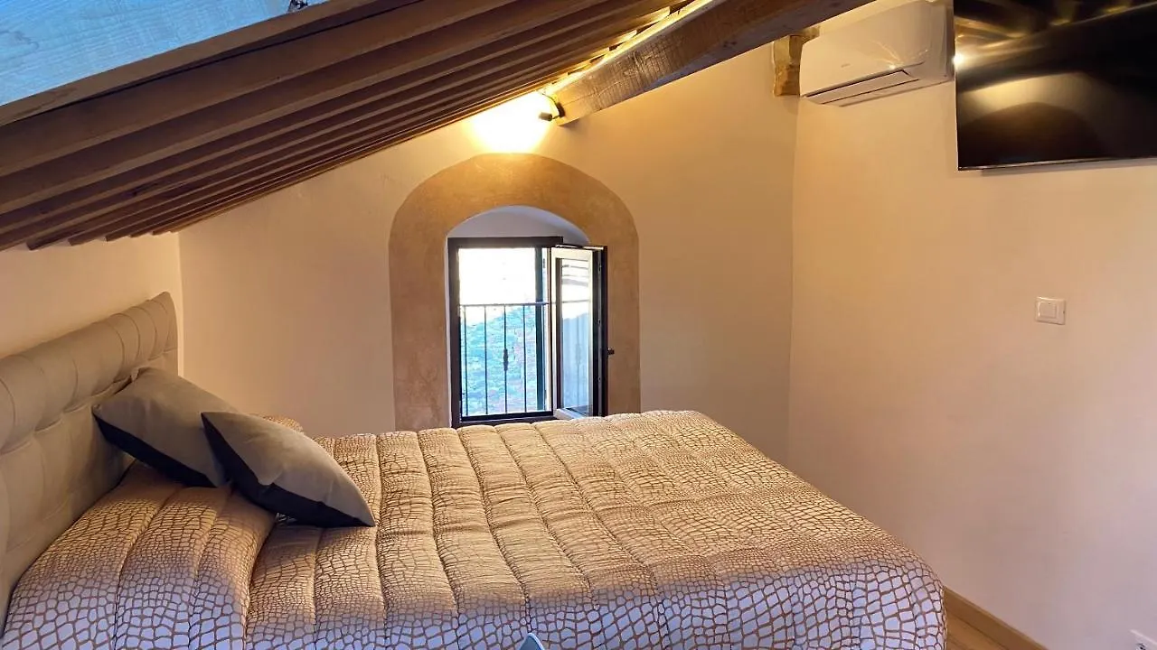 La Vecchia Casa Di Moda Cortona 0*,  Italy