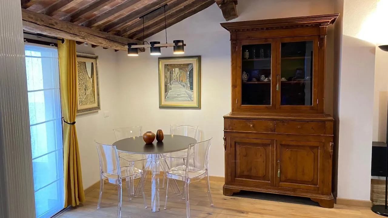 Holiday home La Vecchia Casa Di Moda Cortona