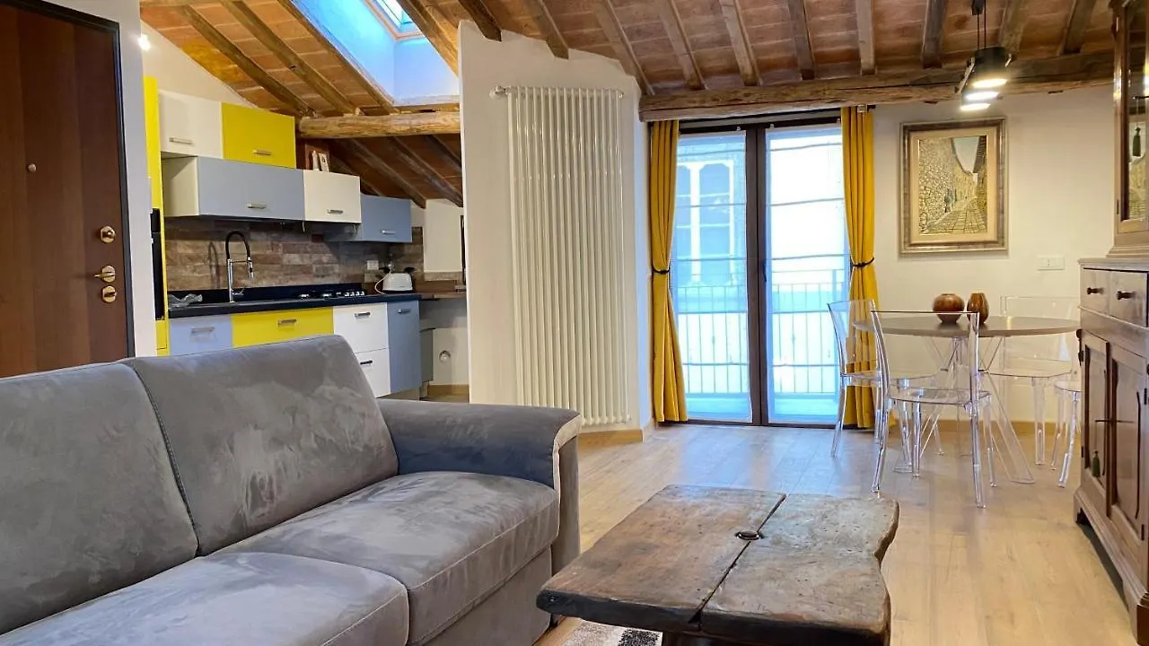 Holiday home La Vecchia Casa Di Moda Cortona Italy